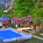 Montenegro * Faralya