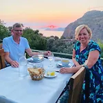 Montenegro Hotel *
