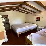 Montenegro Hotel *